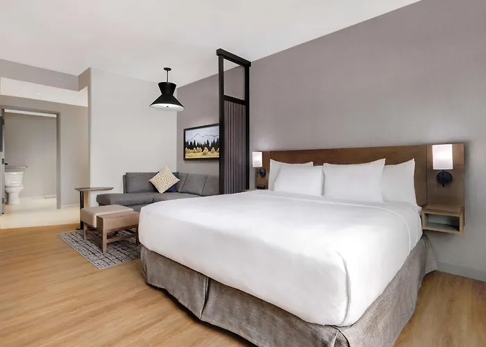 Hyatt Place *
