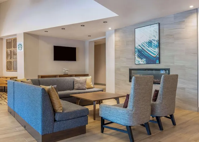 Hyatt Place *